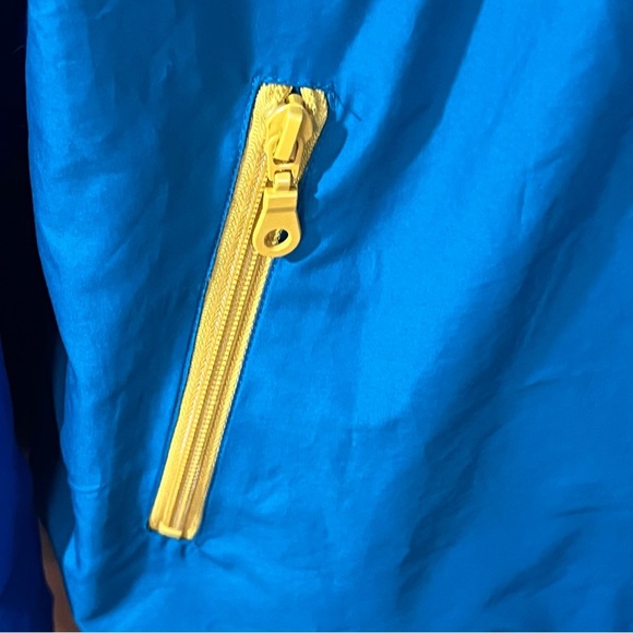 Urban outfitters 1/4 zip color block ,Y2K look, windbreaker, preowned sz L - Picture 5 of 5